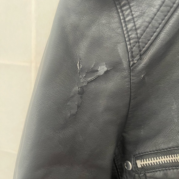 Black Faux Leather Jacket with Silver embellishments- size M - Picture 5 of 5